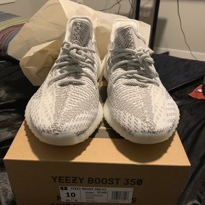Yeezy 350 Static